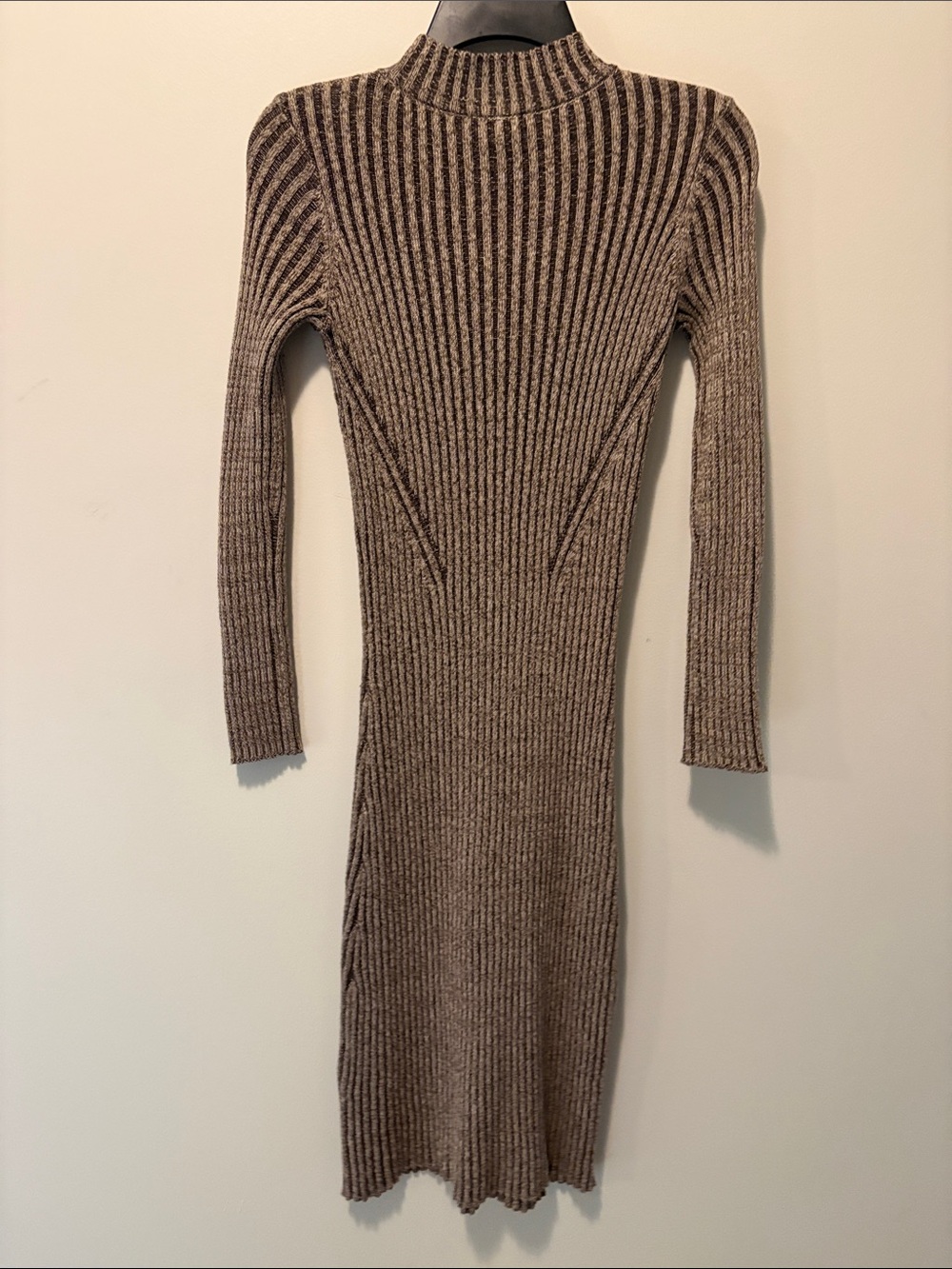 Rails Ribbed Long Sleeve Midi Dress - Taupe and Brown - Picture 6 of 16